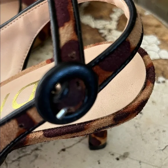 Leopard Print Slingback kitten heels - Picture 4 of 6